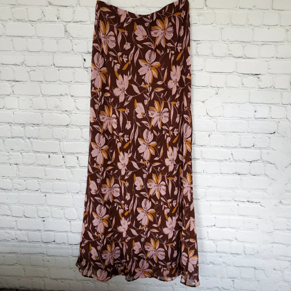 WAYF Floral-Patterned Chiffon Maxi Skirt--NWT--S - Picture 2 of 14